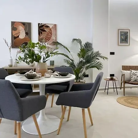 Sunny 4 Pax Wifi Apartmán *