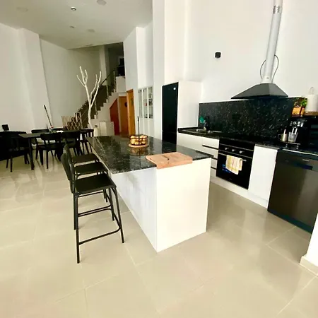 Apartman Across From The Turia Modern