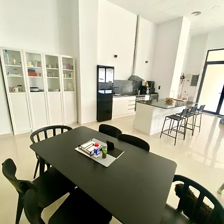 Across From The Turia Modern * Valencia