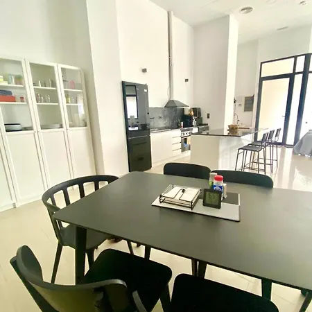 Apartment Across From The Turia Modern