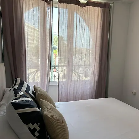 Amazinn Places Marina Real 3* Valencia