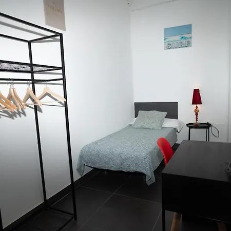 Flats Family De 3 Apartment