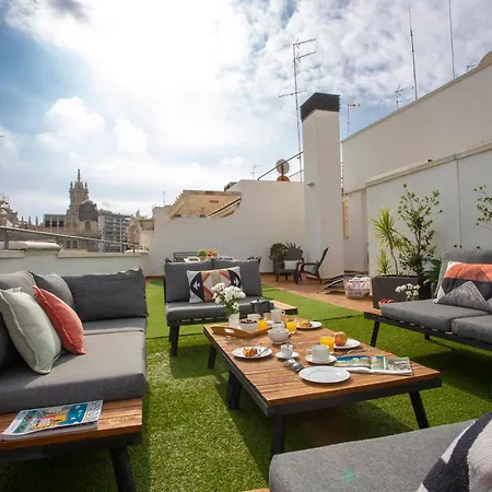 Singularstays Mar44 Terrace Apartment *