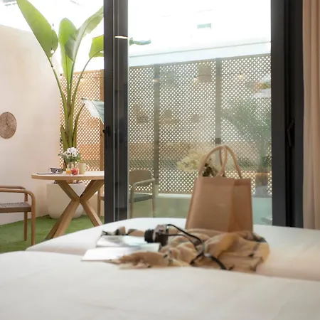 Nomad Haux Mestalla Gæstehus 4*