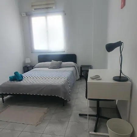 Tranquila, Centrica Y Luminosa De Matrimonio En Vivienda Compartida Accommodatie bij particulieren *