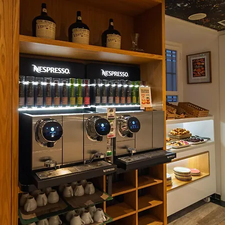 Sh Ingles Boutique 4*