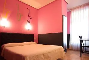 Hotel Casual De La Música
