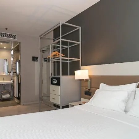 Sh Colon Hotel 4*