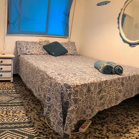 Blue Double Private At Front - En La Playa Piso Compartido Homestay Valencia