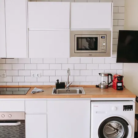 Estelles D Close To ולנסיה