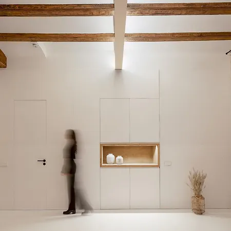 Design House With Swimming Pool Near The Sea *