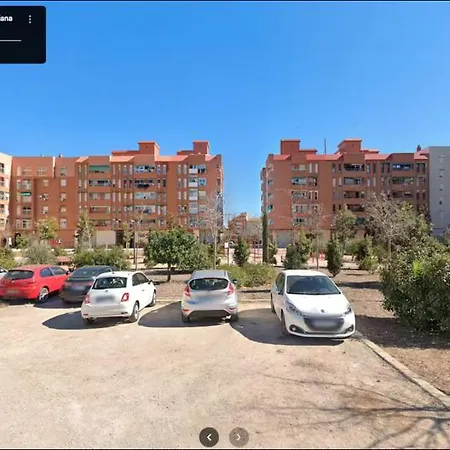 Acogedor Loft En Cabanal Playa Malvarosa شقة *