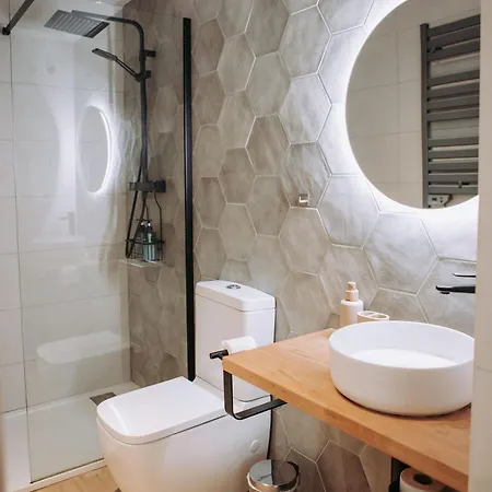 Acogedor Loft En Cabanal Playa Malvarosa * فالنسيا