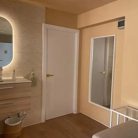 Atico 5º Sin Ascensor No Lift Centro De 3*