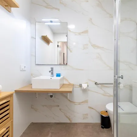 Travel Habitat Peset Aleixandre * Valence