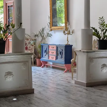 Portrait Boutique Willa