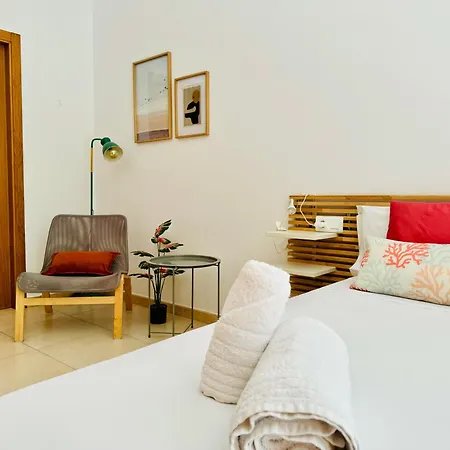 Stylish With Terrace On The Beachfrom Apartament