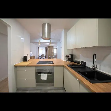 Luminosa En Piso Compartido * Валенсия