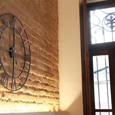 Grandma's Fishermen's House In Cabanyal