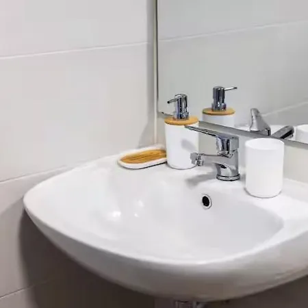 Nuevo Acogedor Cerca Del Centro * Валенсия