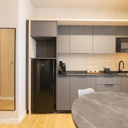 Dorm4you Arena 2 4* فالنسيا