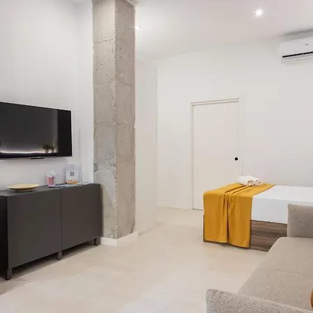 Florit Flats - The Maritim Valence