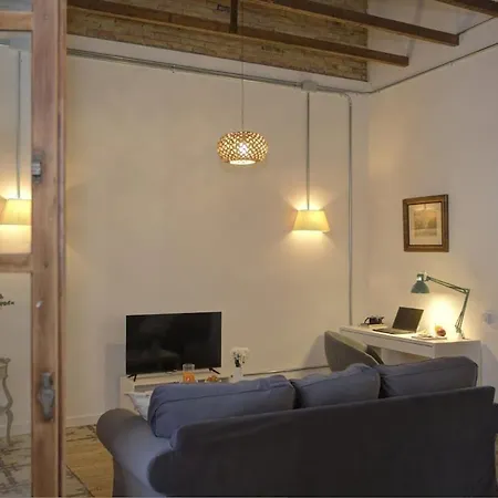 Singularstays El Grao V דירה