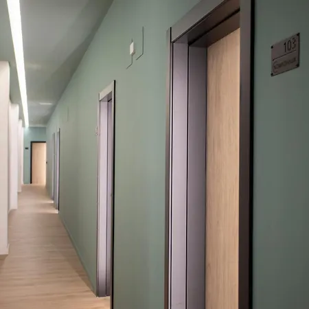 Nomad Haux Mestalla 4* Valencia