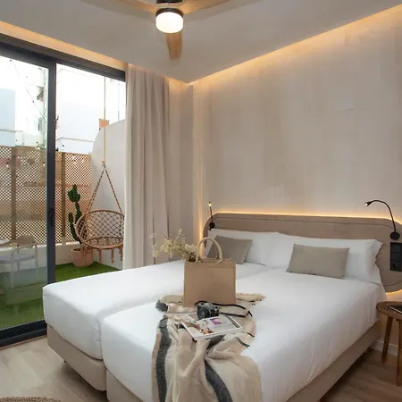 Guest house Nomad Haux Mestalla 4*