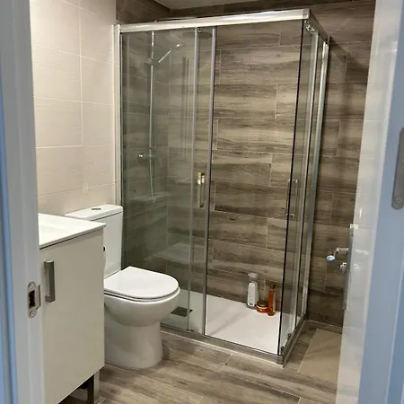 Bright Accommodation Next To The Turia Gardens
