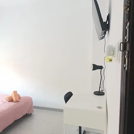 Privatunterkunft Centricas, Tranquilas Y Acogedoras De Matrimonio En Vivienda Compartida *