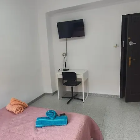 Centricas, Tranquilas Y Acogedoras De Matrimonio En Vivienda Compartida Privat bolig *