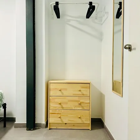 Mediterranean Flat Next To The Historic Center Valensiya