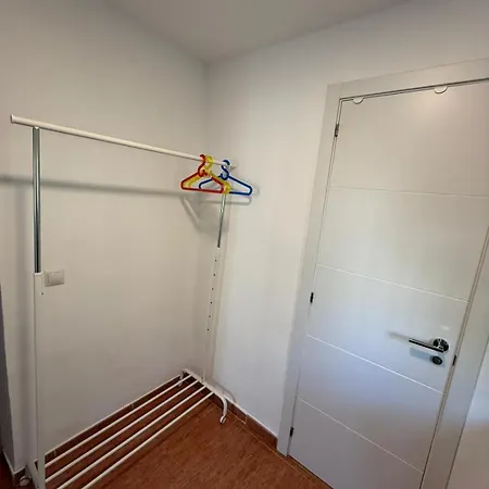 Con Cocina Y Bano Privado De Temporada Vacaciones Largas Long Desde 11 Noches * 발렌시아