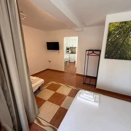 아파트 Con Cocina Y Bano Privado De Temporada Vacaciones Largas Long Desde 11 Noches *