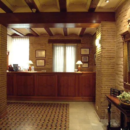 Ad Hoc Monumental 1881 Валенсия