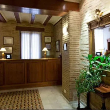 Otel Ad Hoc Monumental 1881 3*