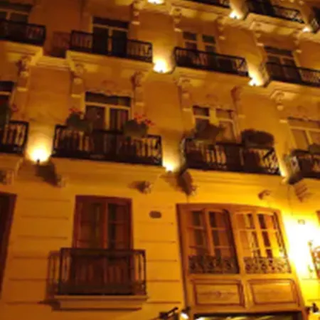 Ad Hoc Monumental 1881 Valencia