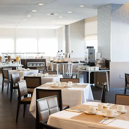 Novotel Lavant فندق فالنسيا