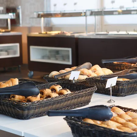 Novotel Lavant Валенсия