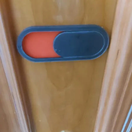 Alquilo Habitacion Doble Con Aire Acondicionado, Nevera Y Bano Privado, Con Anfitriona En La Vivienda *