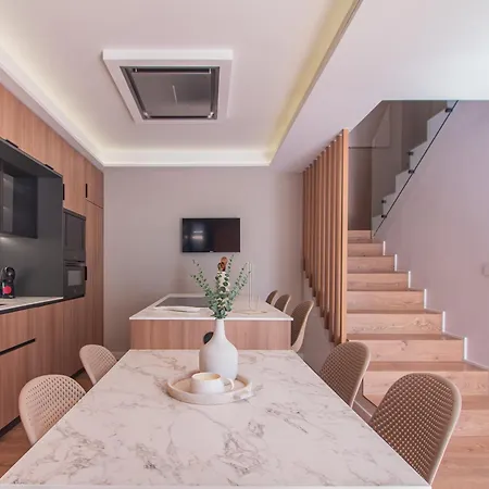 Md Barraques De Lluna *