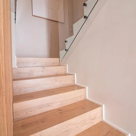 فيلة Md Barraques De Lluna