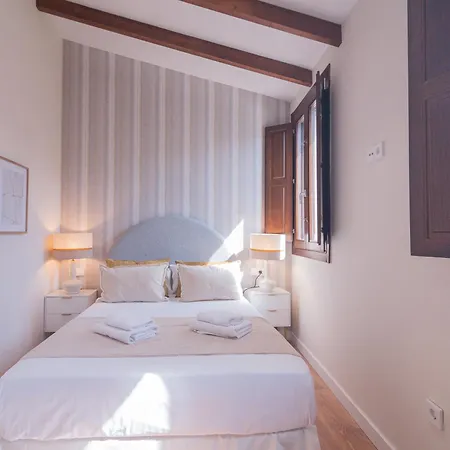 Md Barraques De Lluna *