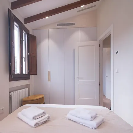 Md Barraques De Lluna فيلة