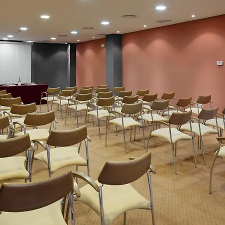 Hotel Express Ciudad De Ciencias, An Ihg 3*