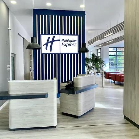 Express Ciudad De Ciencias By Ihg Hotell 3*