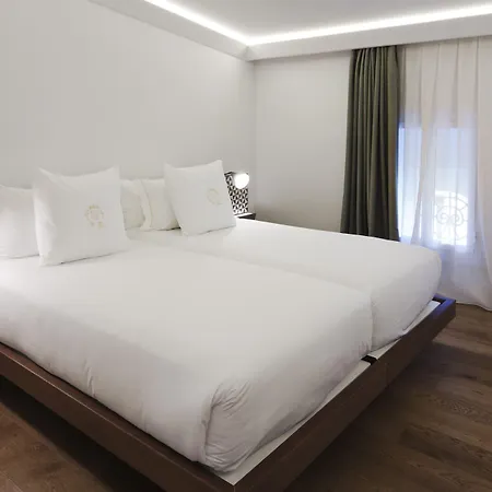Otel One Shot Reina Victoria Valensiya