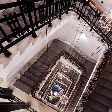 One Shot Reina Victoria Ξενοδοχείο 4*