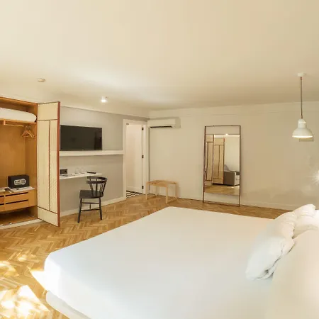 Sh Ingles Boutique 4*